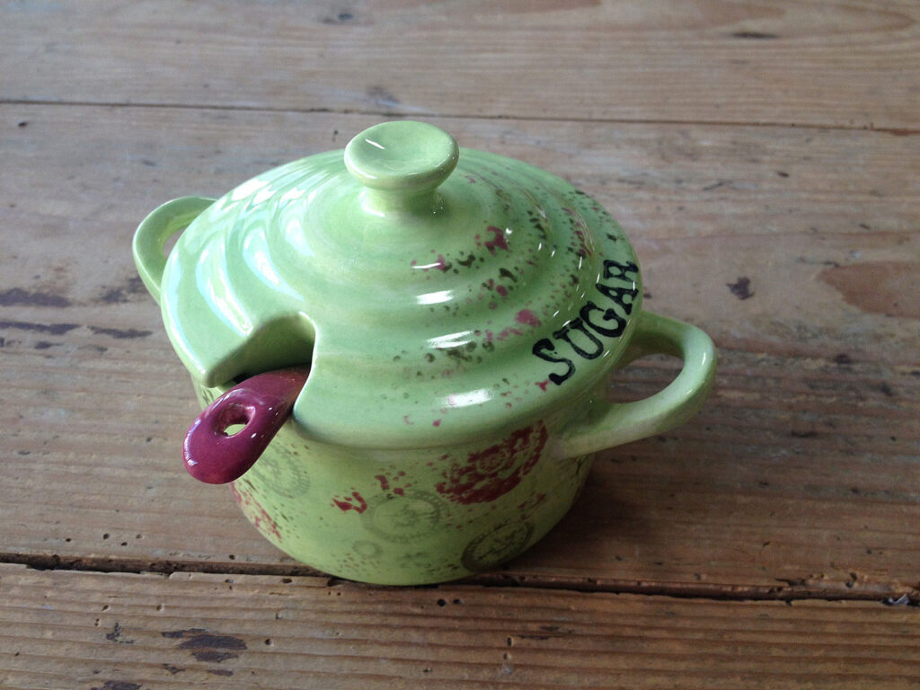 Zuckerdose mit Ausbuchtung